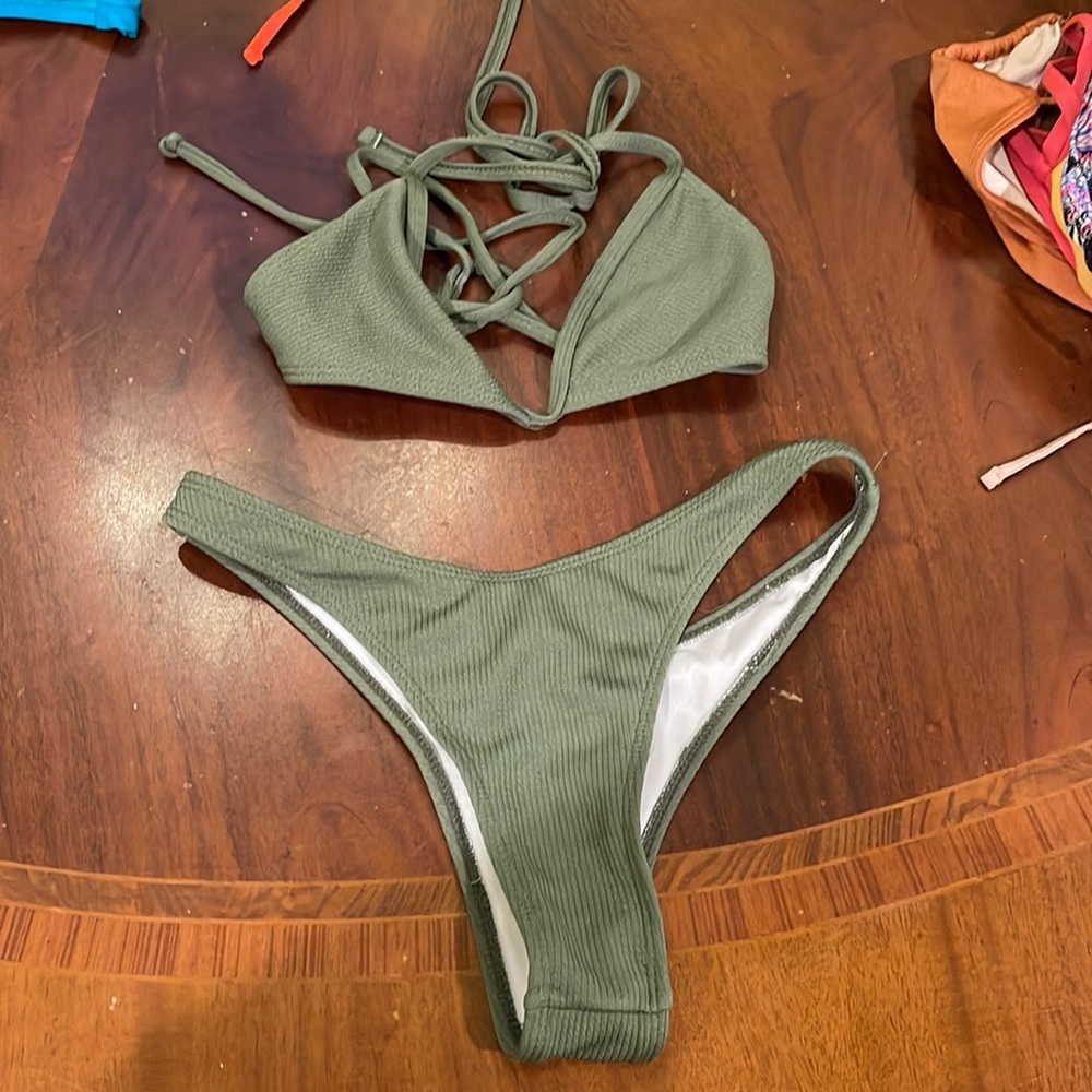 Zaful hunter green size small bikini